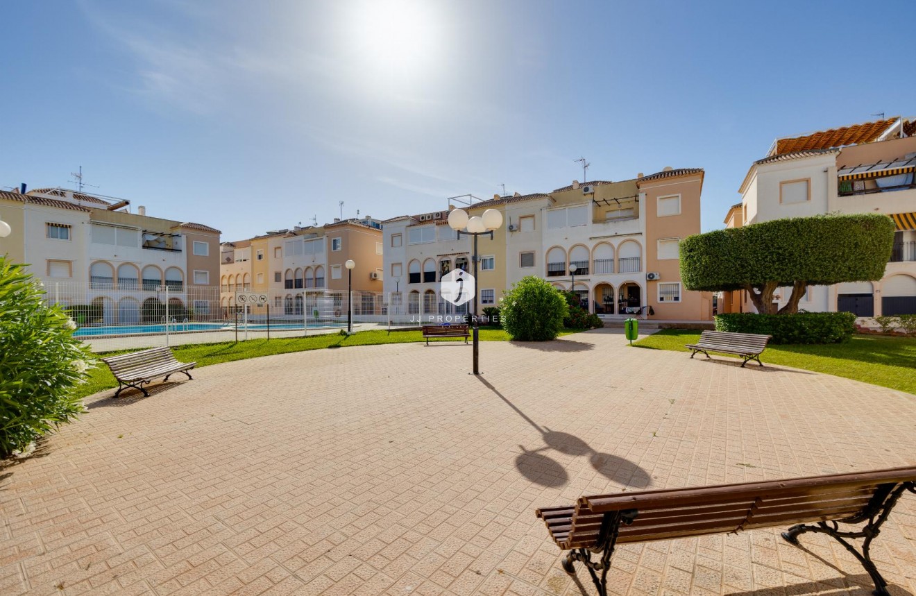 Tweedehands - Bungalow -
Torrevieja - Costa Blanca