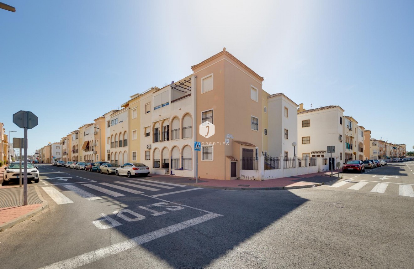 Tweedehands - Bungalow -
Torrevieja - Costa Blanca
