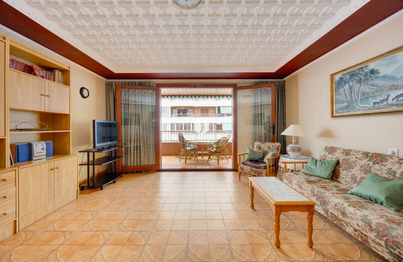 Tweedehands - Appartement / flat -
Torrevieja - Costa Blanca
