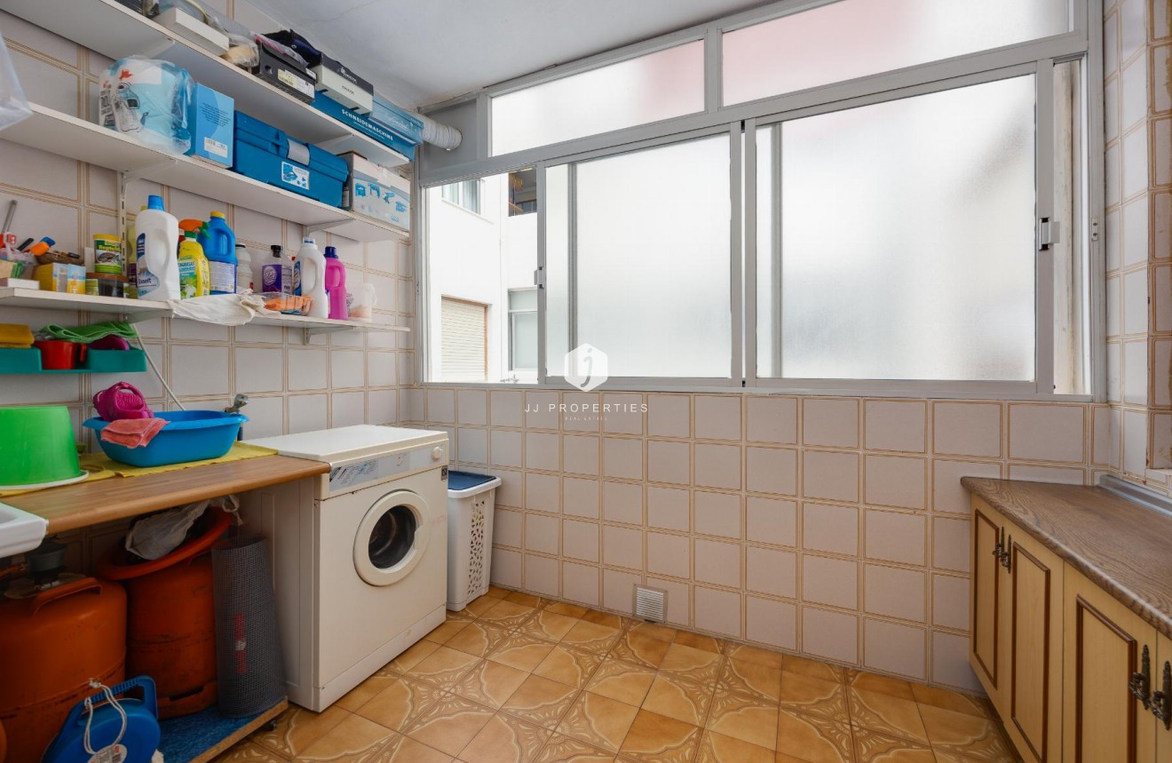 Tweedehands - Appartement / flat -
Torrevieja - Costa Blanca