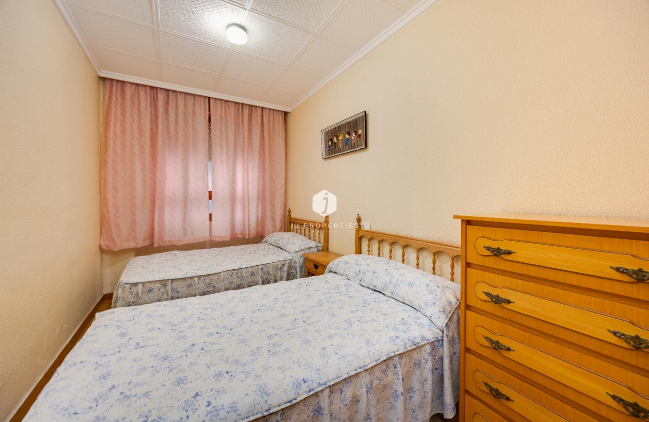 Tweedehands - Appartement / flat -
Torrevieja - Costa Blanca