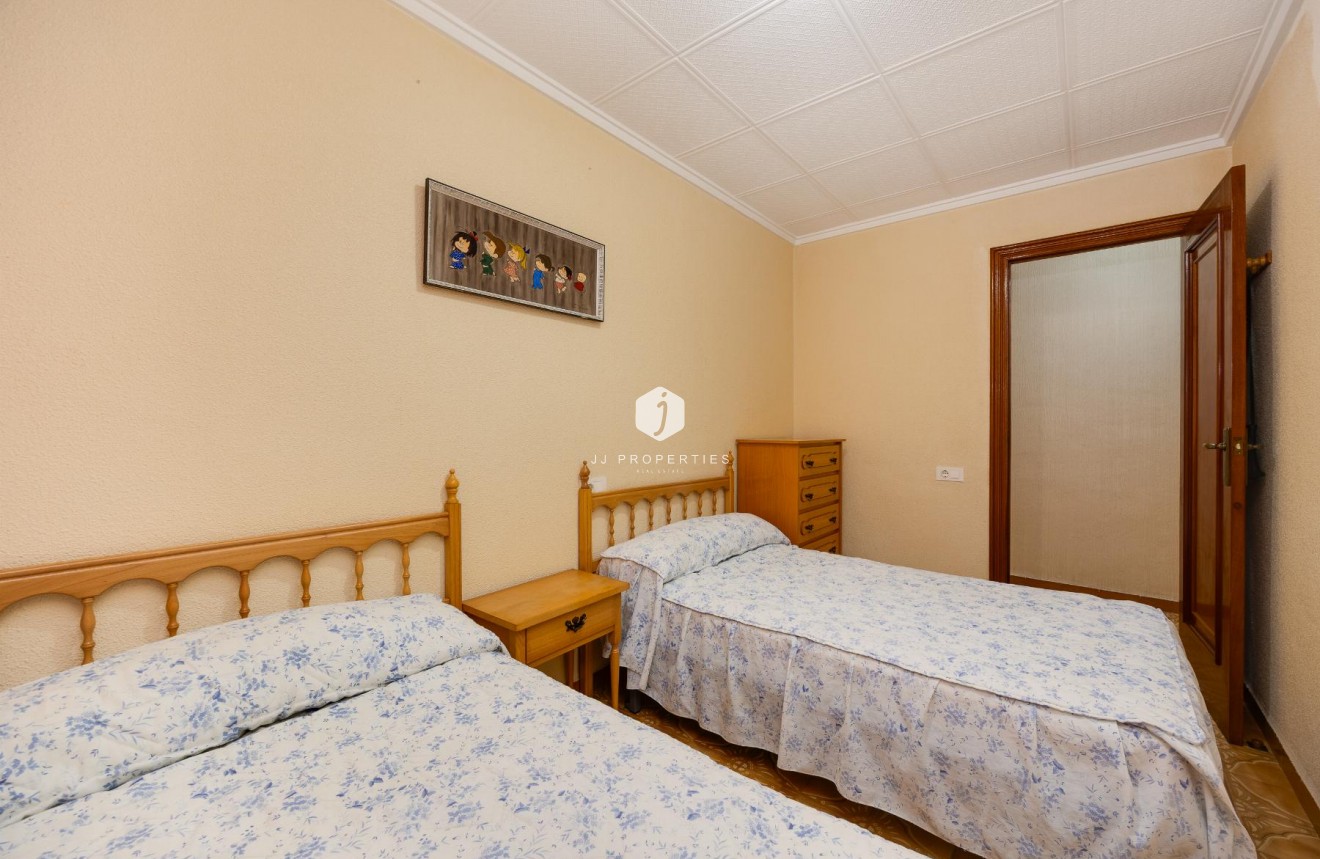 Tweedehands - Appartement / flat -
Torrevieja - Costa Blanca