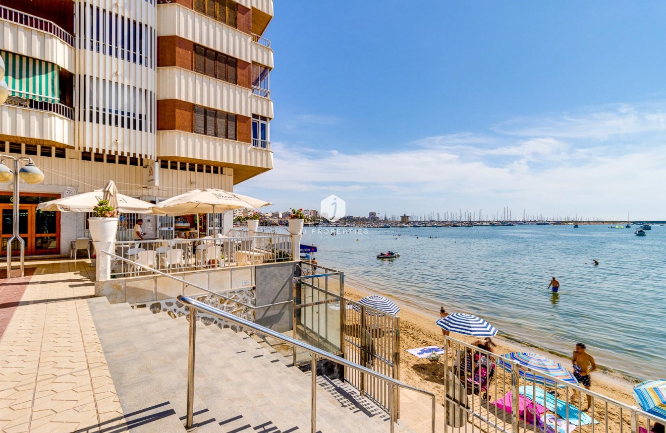 Tweedehands - Appartement / flat -
Torrevieja - Costa Blanca