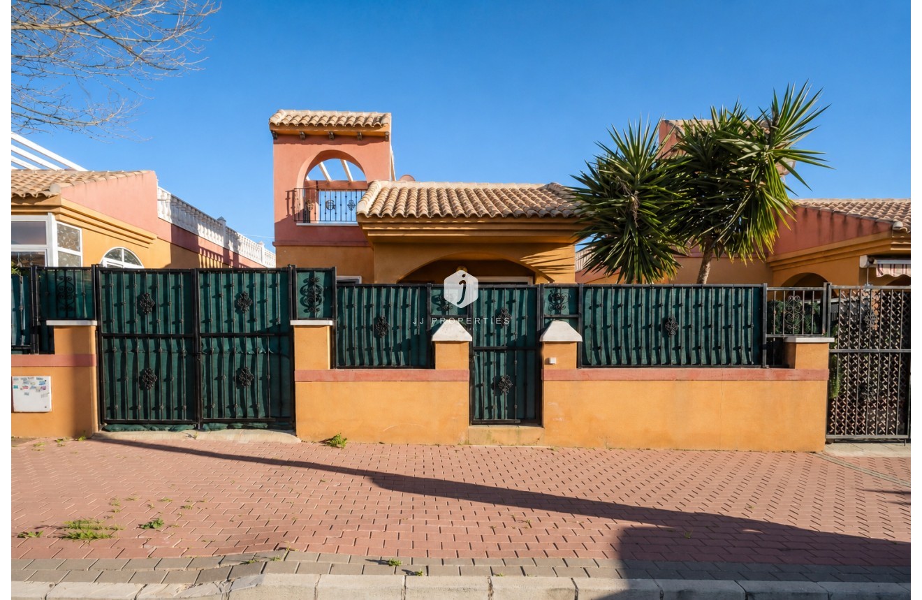 Segunda mano - Villa -
Torrevieja - Costa Blanca