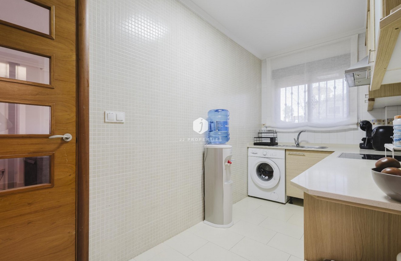 Segunda mano - Villa -
Torrevieja - Costa Blanca