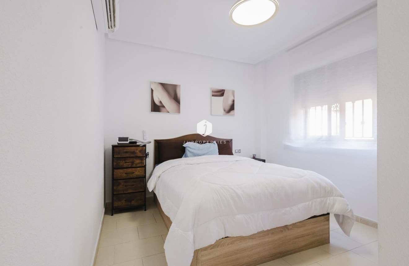 Segunda mano - Villa -
Torrevieja - Costa Blanca