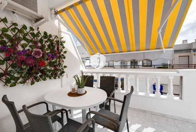 Tweedehands - Appartement / flat -
Torrevieja - Estacion de autobuses