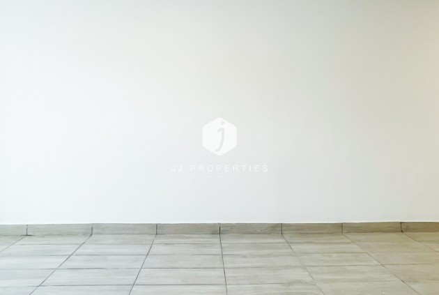 D'occasion - Appartement -
Torrevieja - Costa Blanca