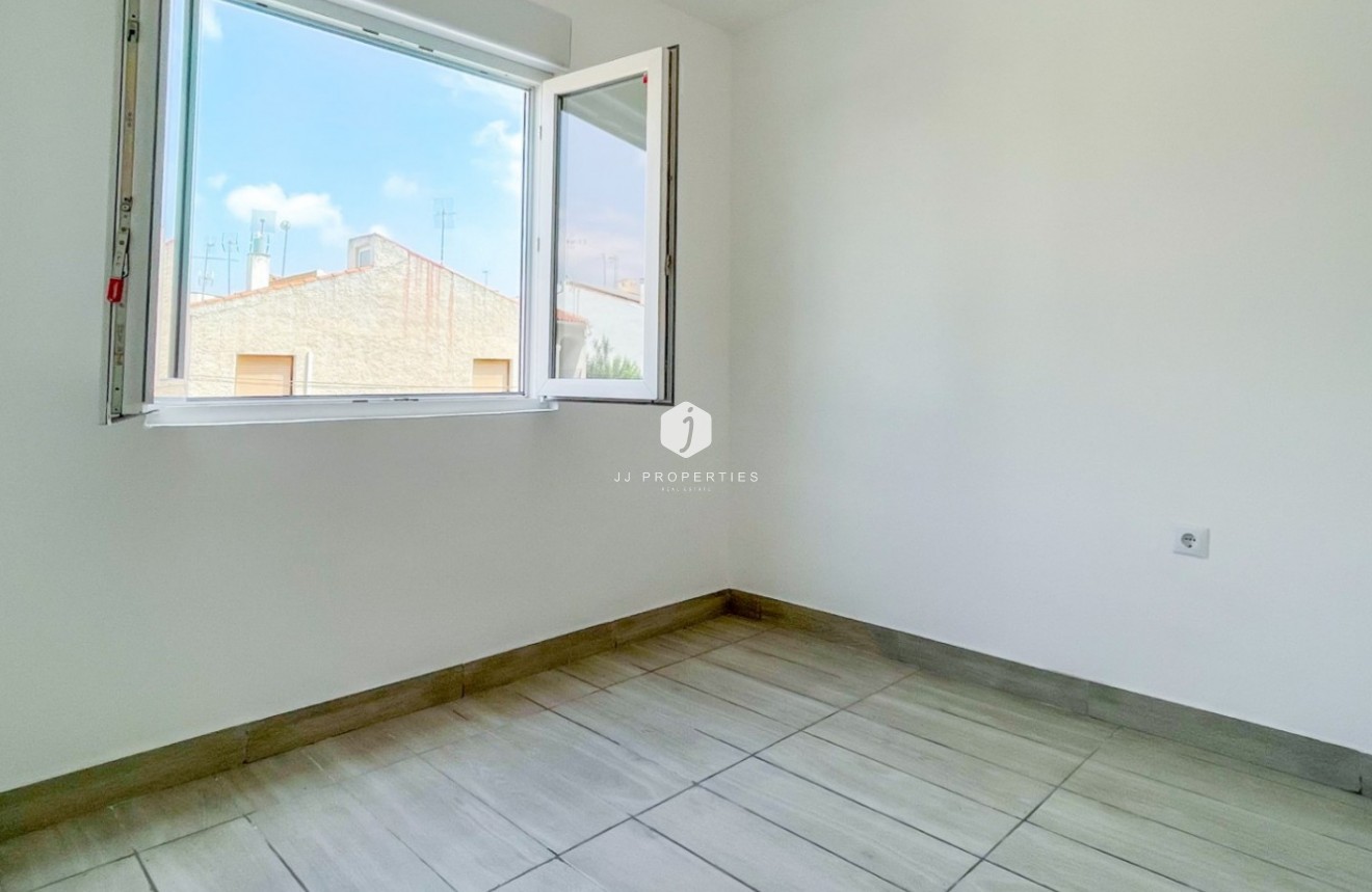 D'occasion - Appartement -
Torrevieja - Costa Blanca