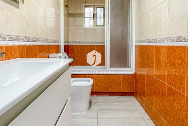 D'occasion - Appartement -
Torrevieja - Costa Blanca