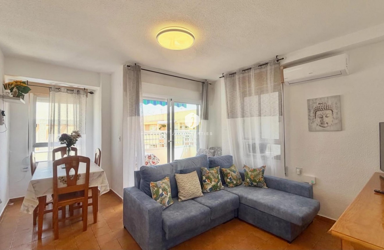D'occasion - Attique -
Torrevieja - Habaneras