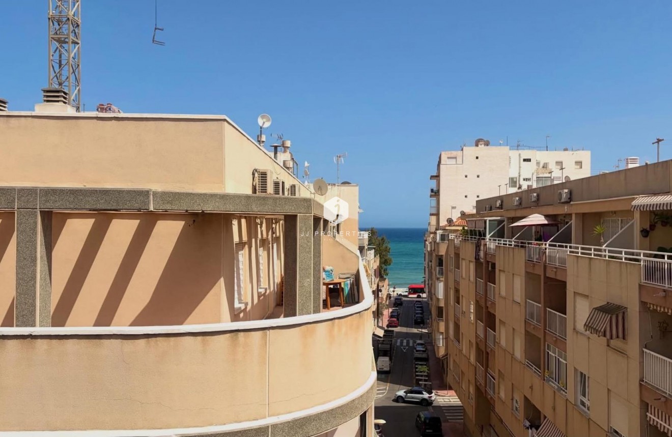 D'occasion - Attique -
Torrevieja - Habaneras