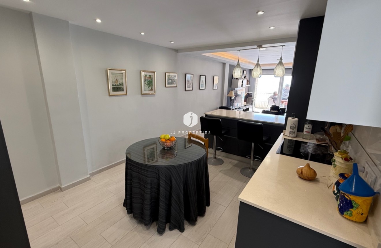 Tweedehands - Appartement / flat -
Torrevieja - Costa Blanca