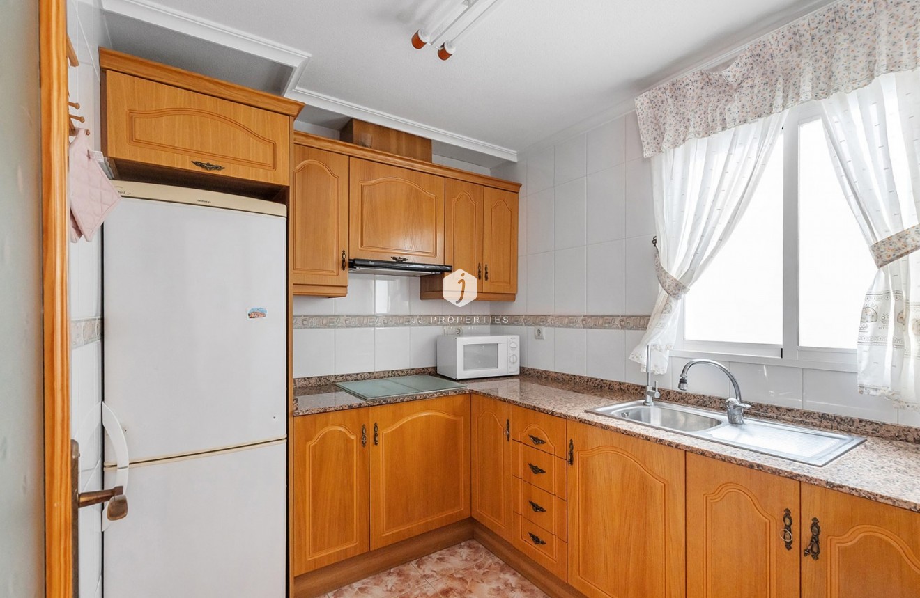 Resale - Apartment / flat -
La Mata - Costa Blanca
