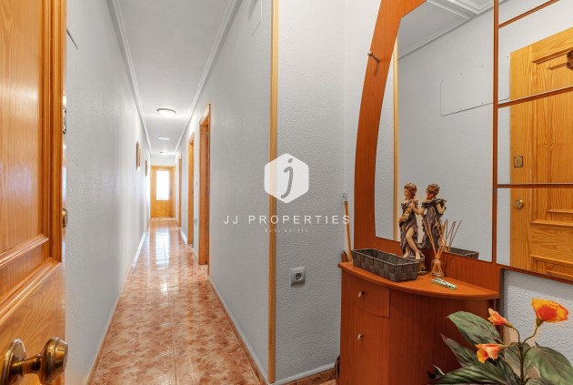 Resale - Apartment / flat -
La Mata - Costa Blanca