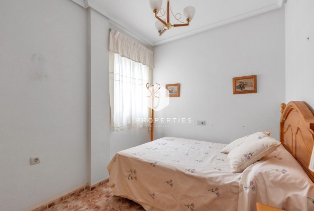 Resale - Apartment / flat -
La Mata - Costa Blanca