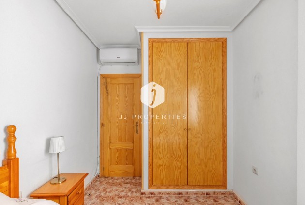 Resale - Apartment / flat -
La Mata - Costa Blanca