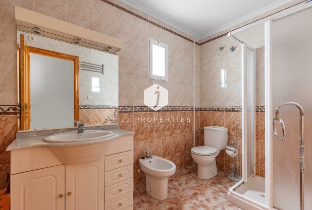 Resale - Apartment / flat -
La Mata - Costa Blanca
