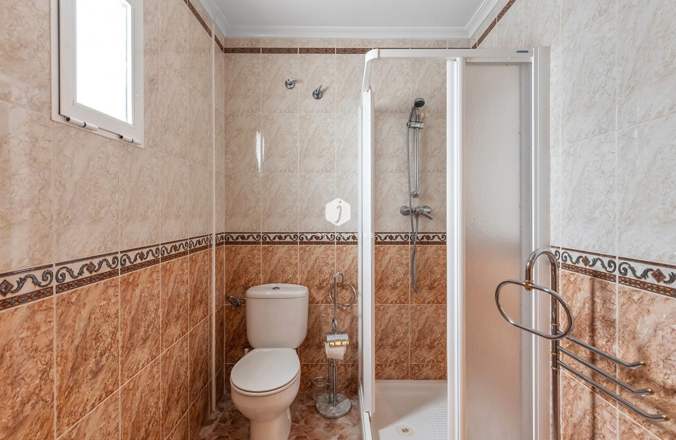 Resale - Apartment / flat -
La Mata - Costa Blanca