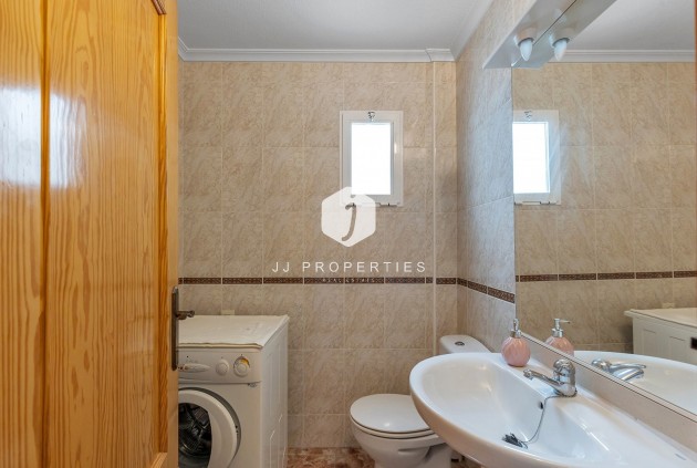 Resale - Apartment / flat -
La Mata - Costa Blanca