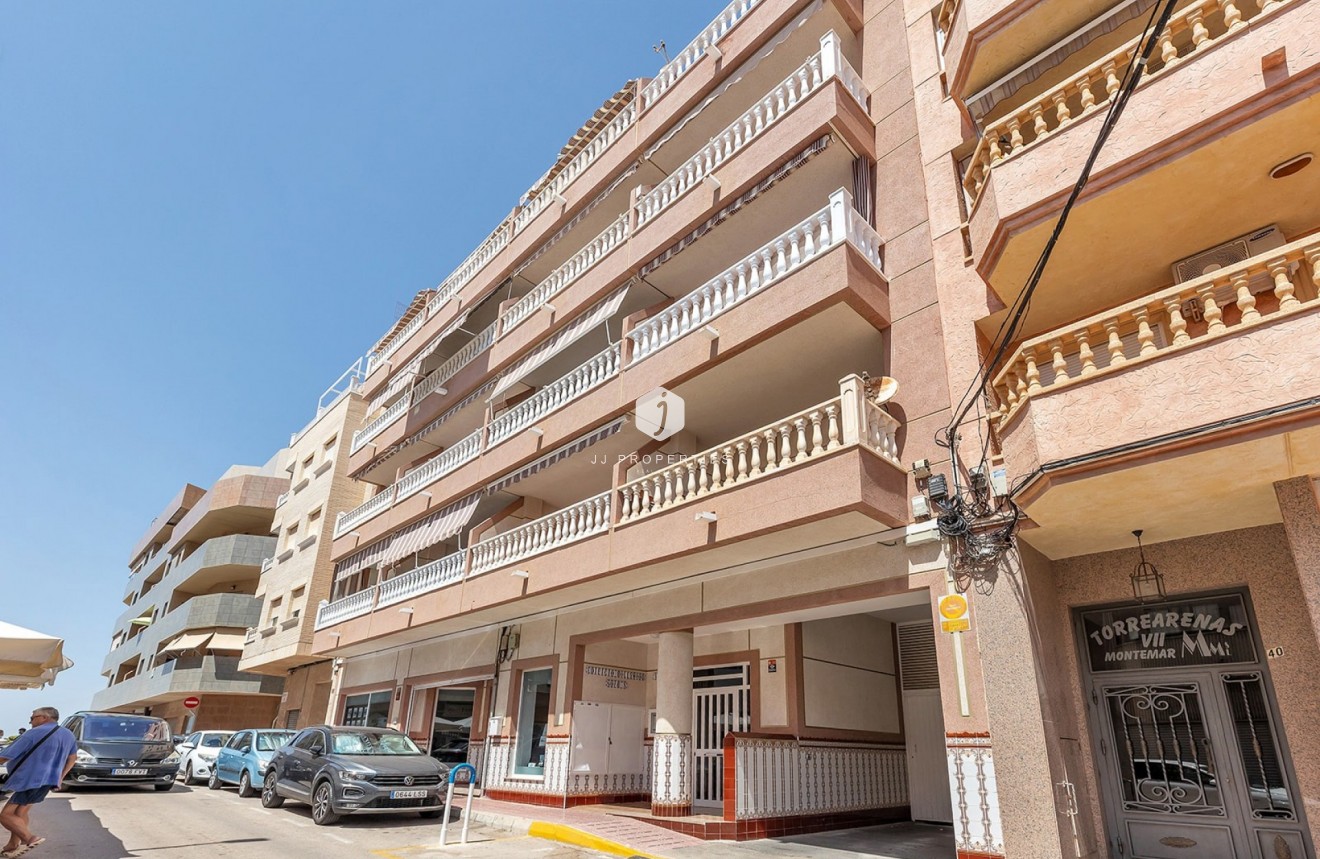 Resale - Apartment / flat -
La Mata - Costa Blanca