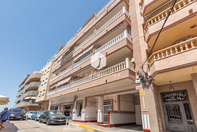 Resale - Apartment / flat -
La Mata - Costa Blanca