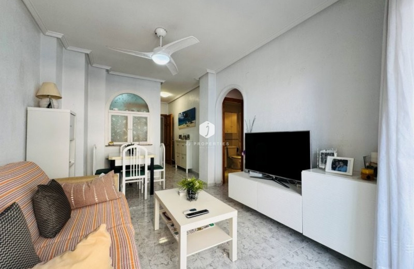 Resale - Apartment / flat -
La Mata - Costa Blanca