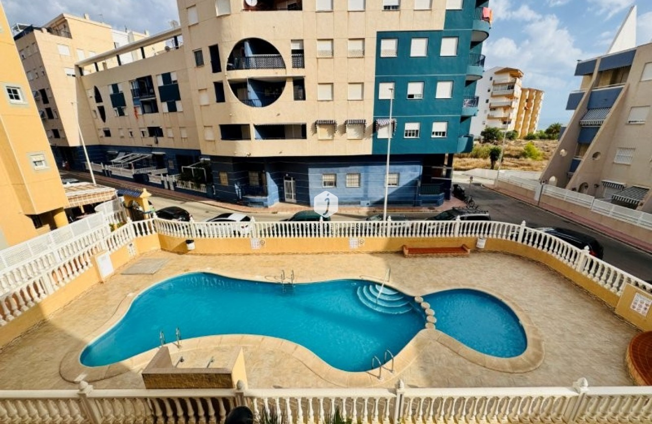 Resale - Apartment / flat -
La Mata - Costa Blanca