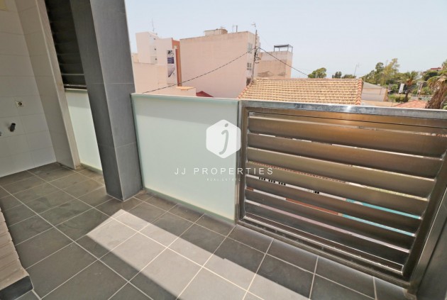 Tweedehands - Appartement / flat -
Torrevieja - Acequion