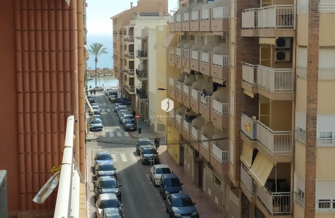D'occasion - Appartement -
Torrevieja - CENTRE PLAYA DEL CURA LAS PISCINAS