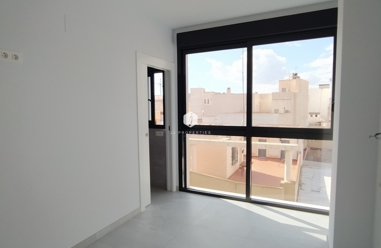 D'occasion - Appartement -
Torrevieja - CENTRE PLAYA DEL CURA LAS PISCINAS