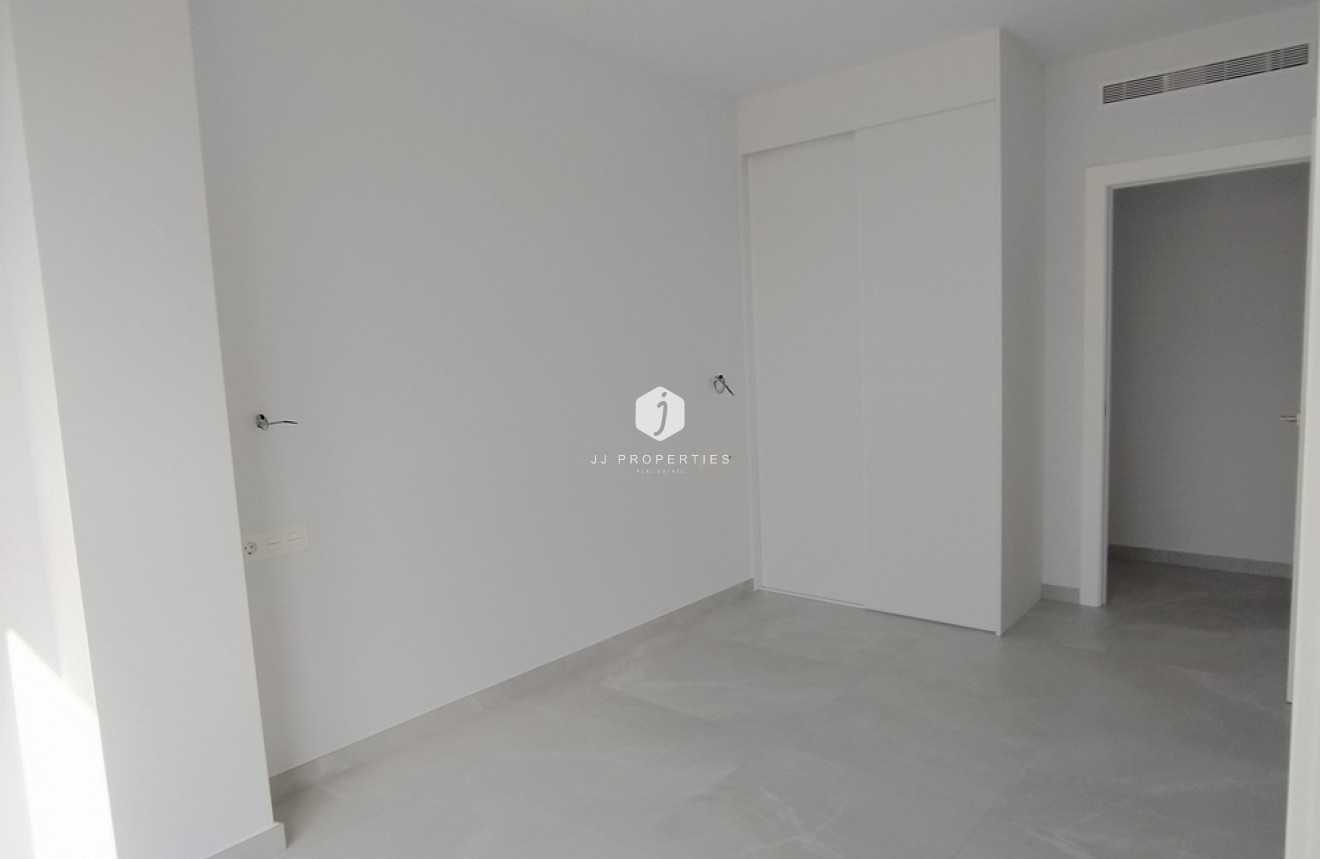 D'occasion - Appartement -
Torrevieja - CENTRE PLAYA DEL CURA LAS PISCINAS
