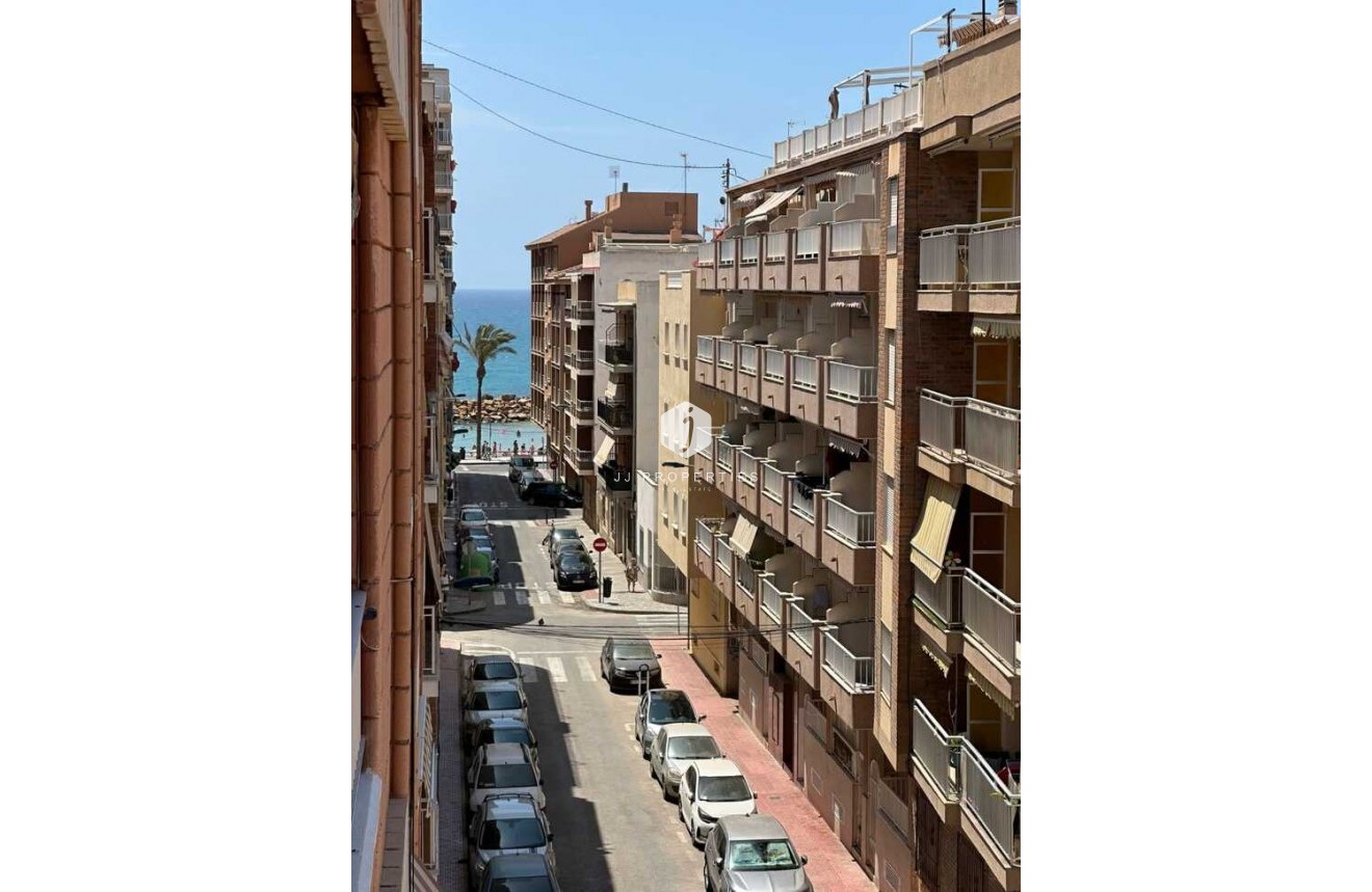D'occasion - Appartement -
Torrevieja - CENTRE PLAYA DEL CURA LAS PISCINAS