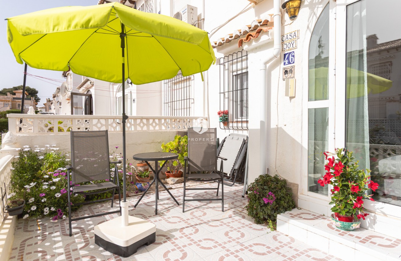 Tweedehands - Bungalow -
Torrevieja - Costa Blanca