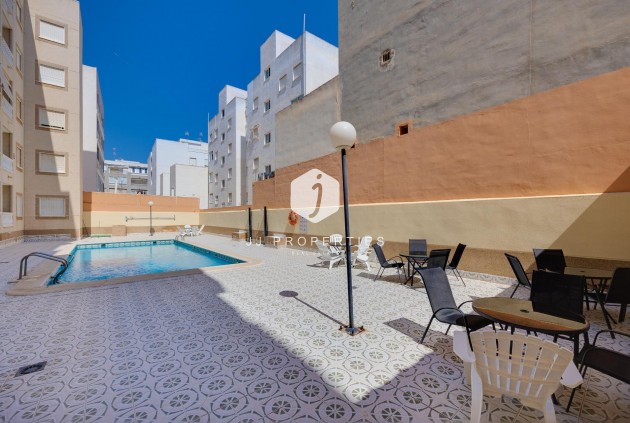 Resale - Apartment / flat -
Torrevieja - Playa del Cura
