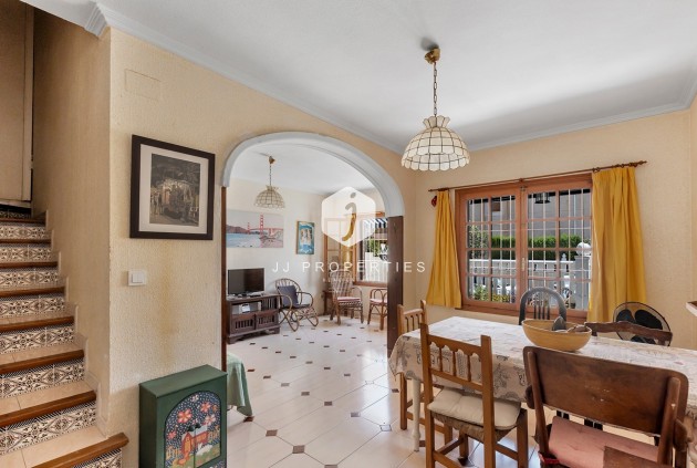 Resale - Chalet -
La Mata - Costa Blanca