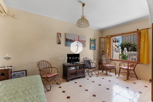 Resale - Chalet -
La Mata - Costa Blanca