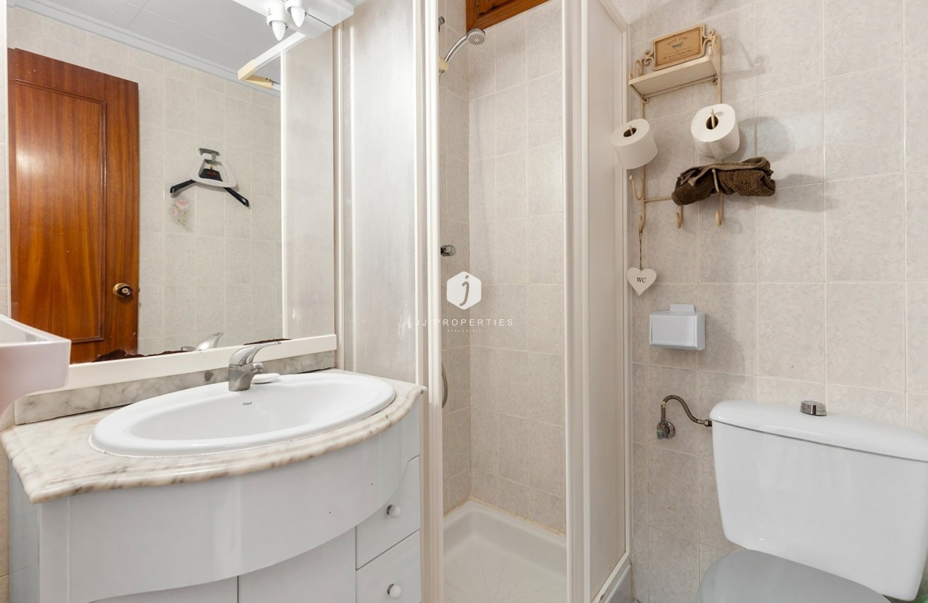 Resale - Chalet -
La Mata - Costa Blanca