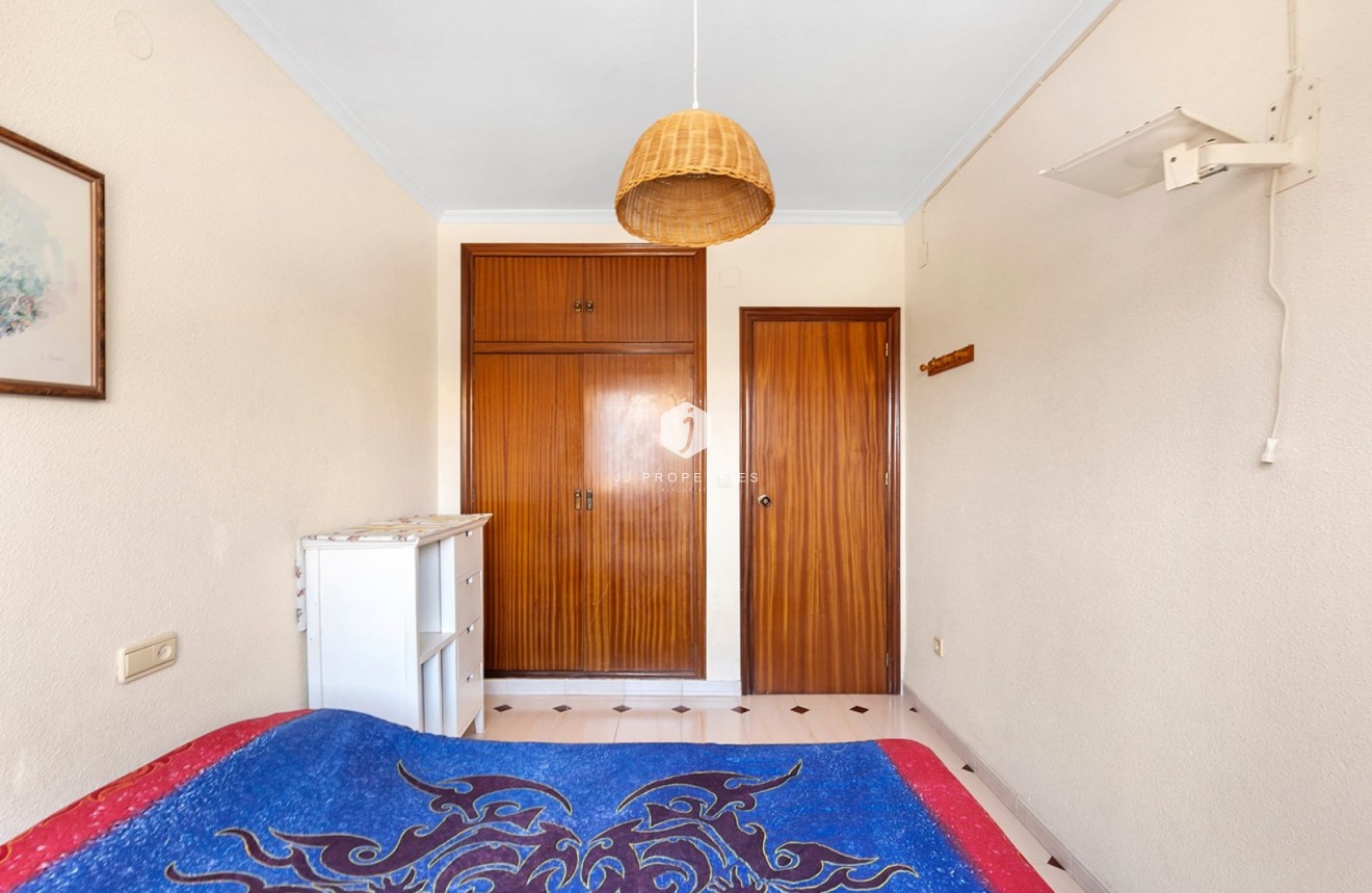 Resale - Chalet -
La Mata - Costa Blanca