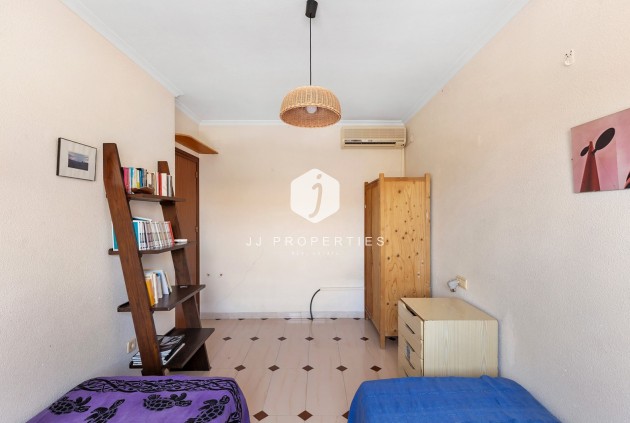 Resale - Chalet -
La Mata - Costa Blanca