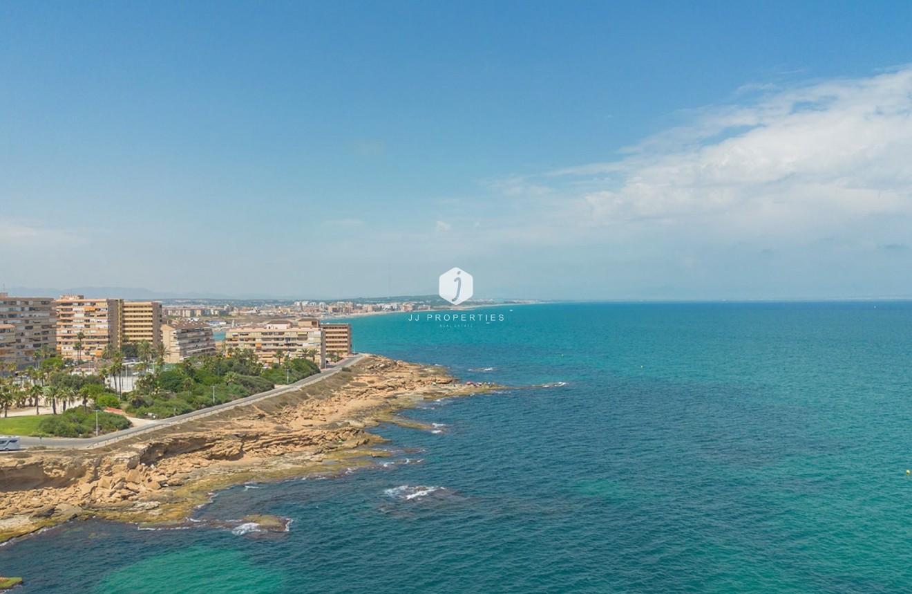 Resale - Chalet -
La Mata - Costa Blanca