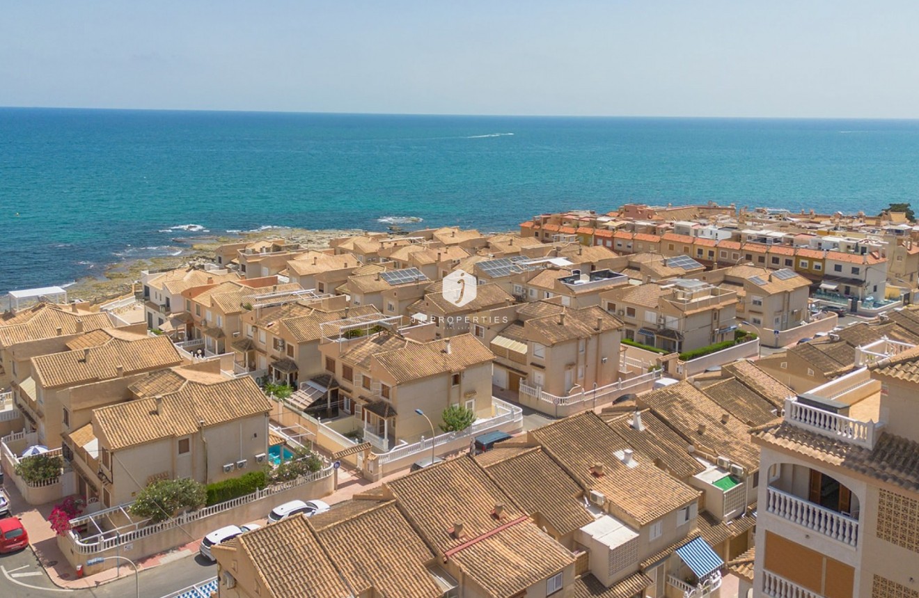 Resale - Chalet -
La Mata - Costa Blanca