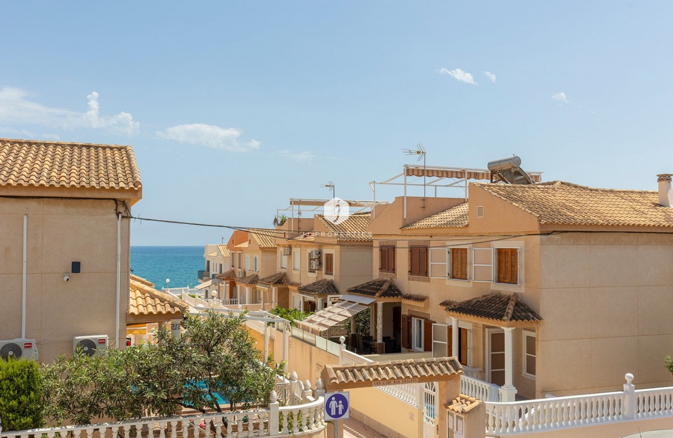 Resale - Chalet -
La Mata - Costa Blanca