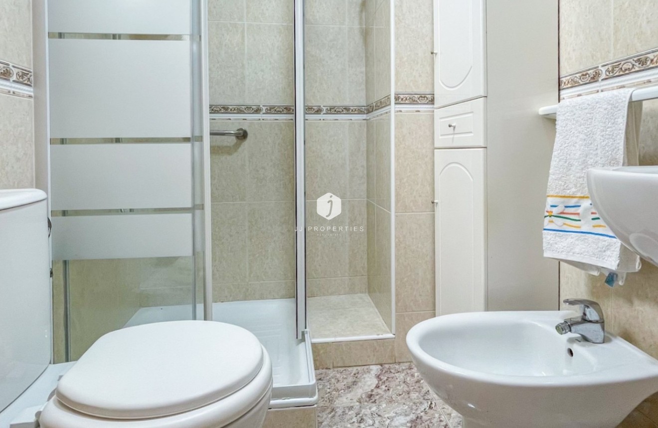 Resale - Apartment / flat -
Torrevieja - Costa Blanca