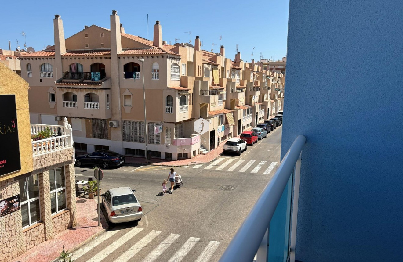Aus zweiter Hand - Wohnung -
Torrevieja - Playa del Cura