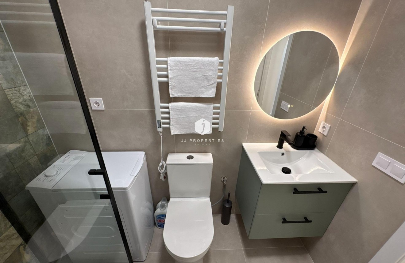 Aus zweiter Hand - Wohnung -
Torrevieja - Playa del Cura