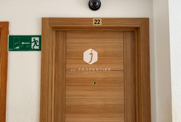 Aus zweiter Hand - Wohnung -
Torrevieja - Playa del Cura
