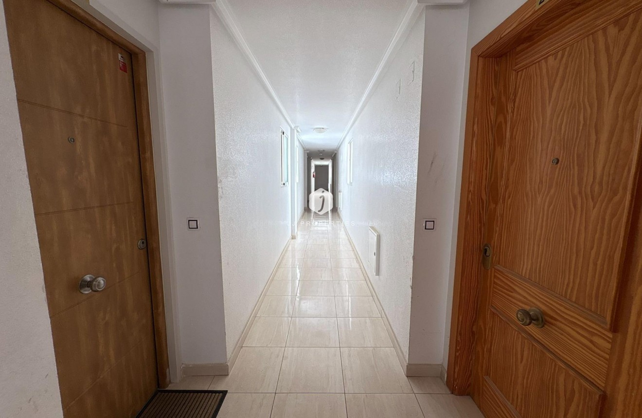 Aus zweiter Hand - Wohnung -
Torrevieja - Playa del Cura