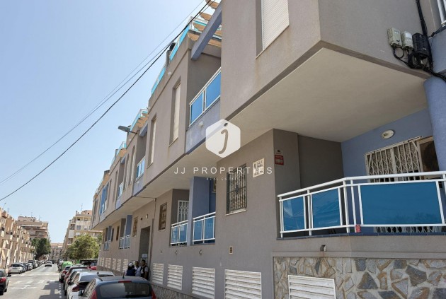Aus zweiter Hand - Wohnung -
Torrevieja - Playa del Cura