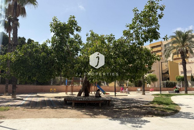 Aus zweiter Hand - Wohnung -
Torrevieja - Playa del Cura